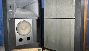 JBLのフラッグシップモデル　DD55000