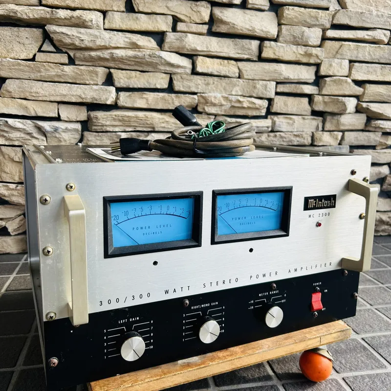 McIntosh パワーアンプ MC2300