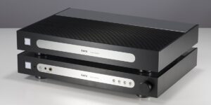 Aura：プリアンプ・パワーアンプ「LCC 1」「LCP 1」